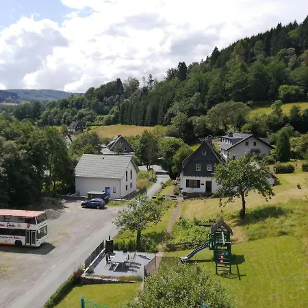 דירה Am Felsen Zueschen