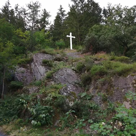 Am Felsen Zueschen *